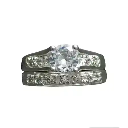 Anillo de plata ensamblable con zirconia